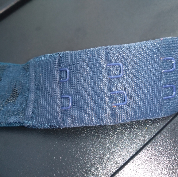 La Senza Remix Push Up Bras, Blue 34B & Black 34C, Underwire - Picture 8 of 15